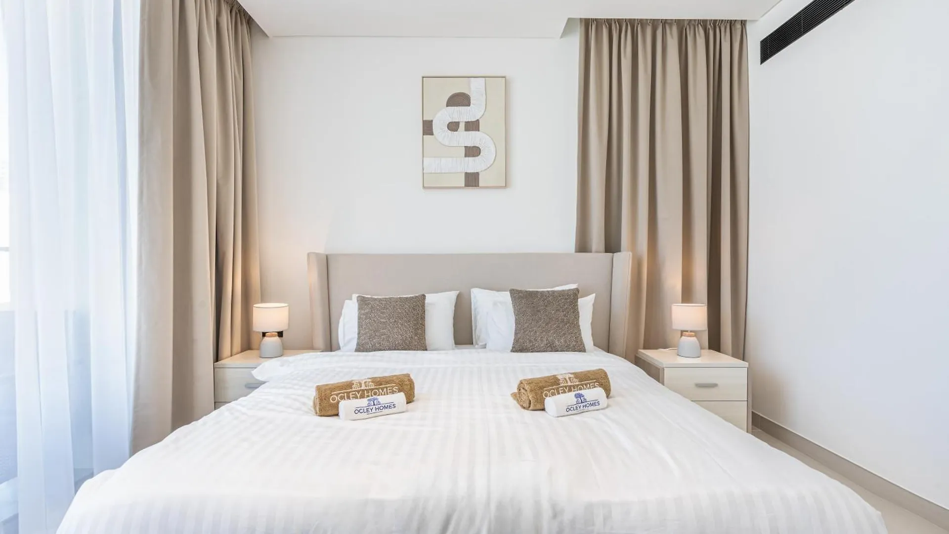 아파트 Exquisite Brand New Home In The Heart Of Jvc 두바이 아랍에미리트